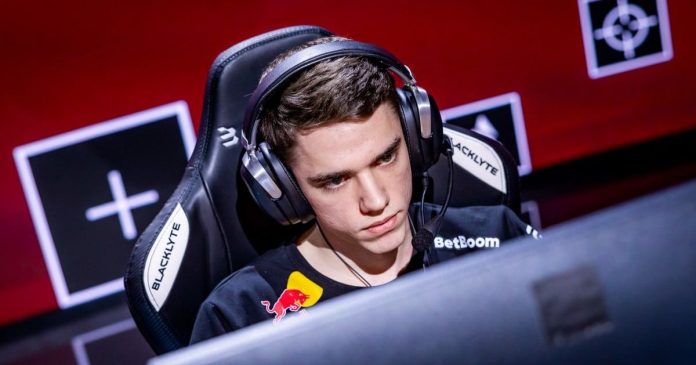 Team Spirit прошла в плей-офф IEM Katowice 2025, обыграв GamerLegion