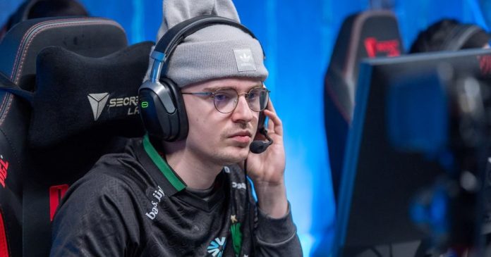 Team Falcons прошла в верхнюю сетку плей-офф на ESL One Raleigh 2025, сыграв вничью с AVULUS