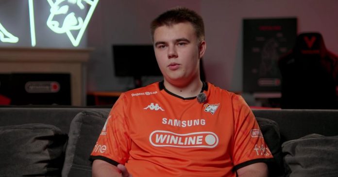 B1st: «Мой первый тир-1 LAN я сыграл не очень. Мама написала: «Не переживай, всё нормально, первый турнир такой большой»»