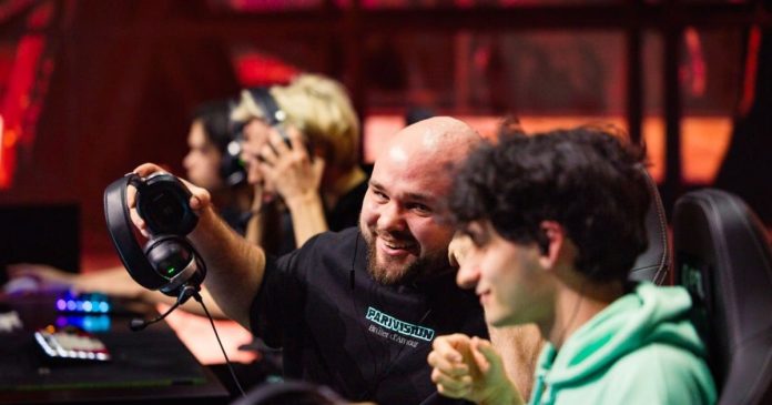 PARIVISION обыграла Team Yandex и вышла в финал Esports World Cup 2026 по Dota 2